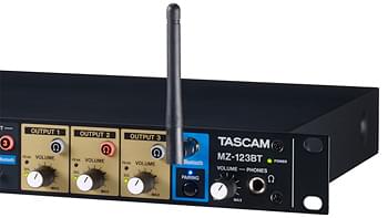 Antenne Bluetooth externe sur le Tascam MZ-123BT